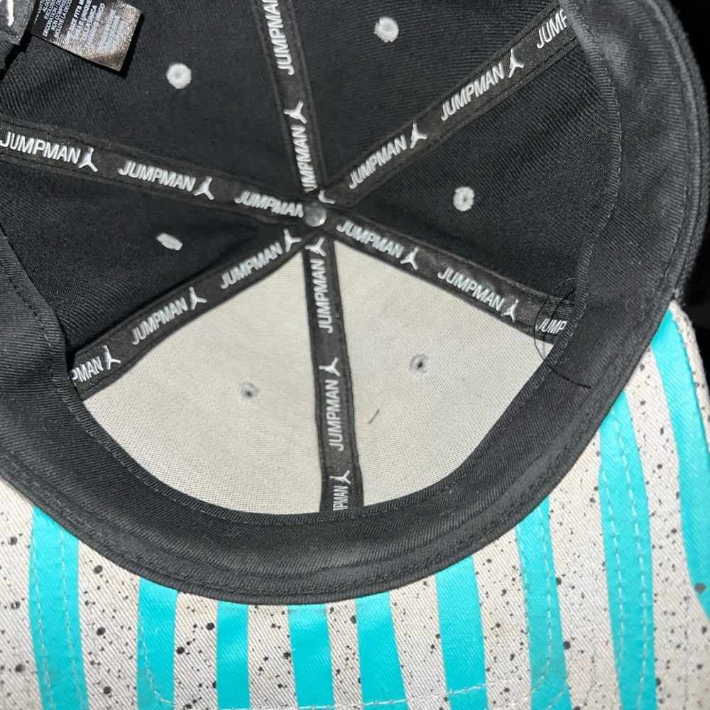 Jordan hat - Picture 2 of 2